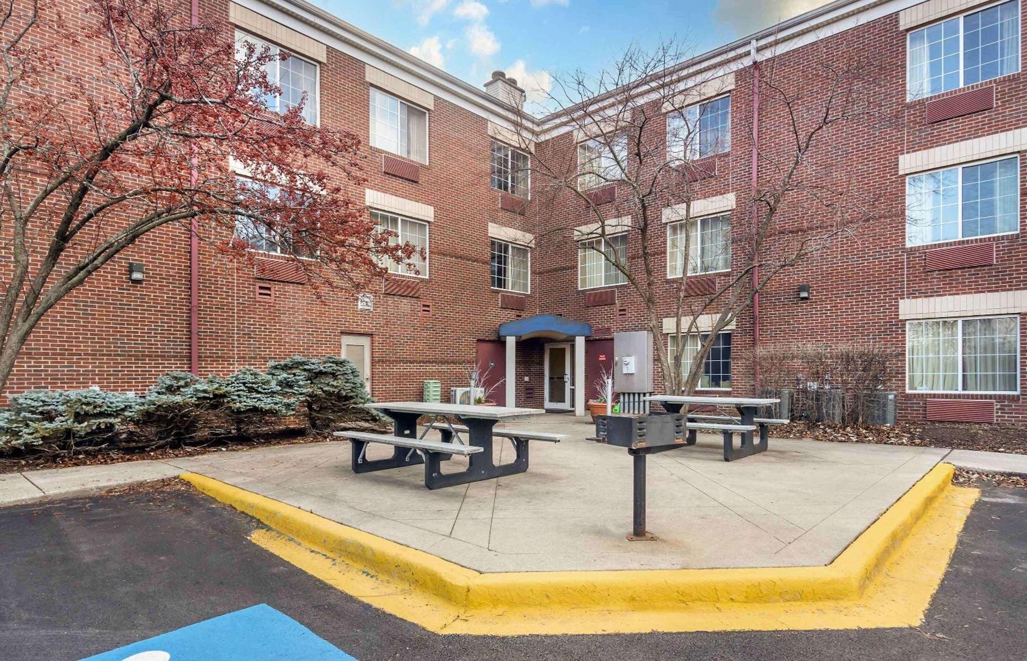 Extended Stay America Select Suites - Chicago - Westmont - Oak Brook Exteriör bild