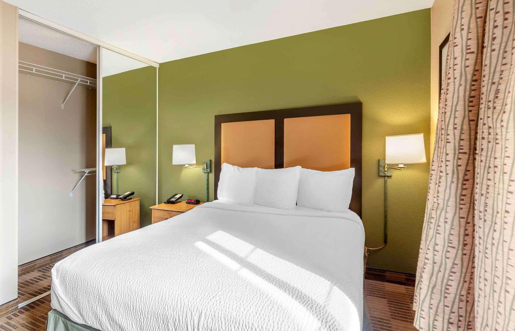 Extended Stay America Select Suites - Chicago - Westmont - Oak Brook Exteriör bild